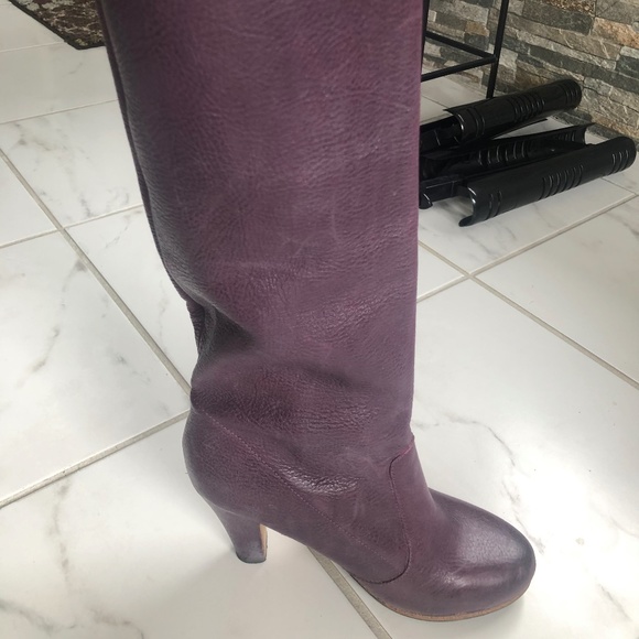 Purple leather boots - Picture 7 of 12